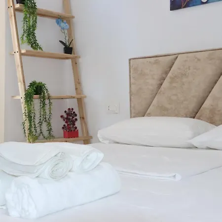 Hotel Aura Boutique 3*