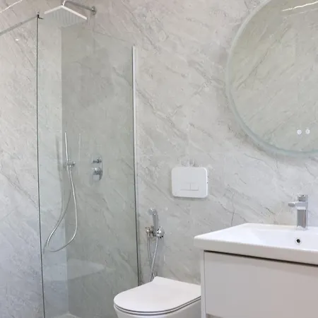 Aura Boutique Vlorë